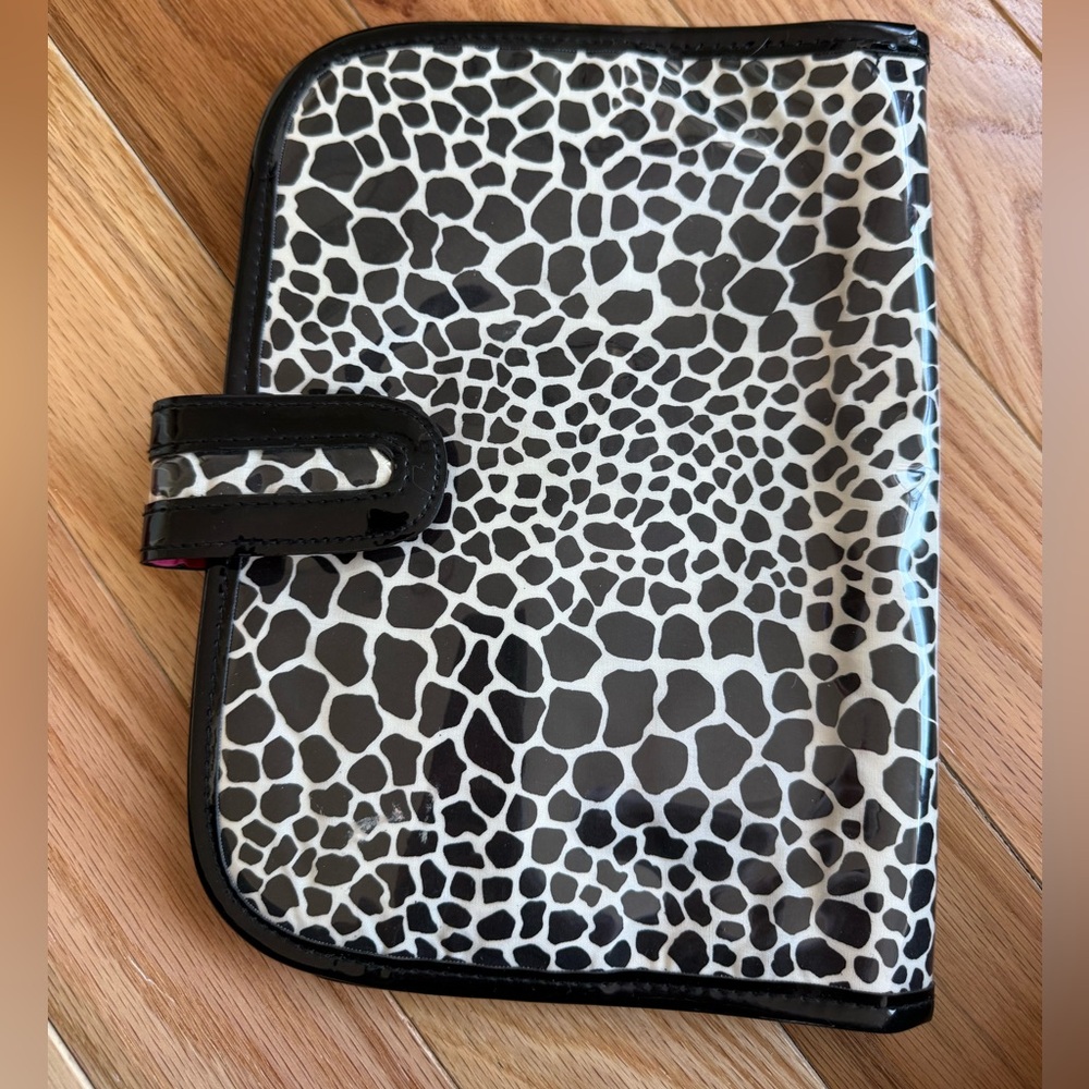 Wacoal Pink and Black Organizer
